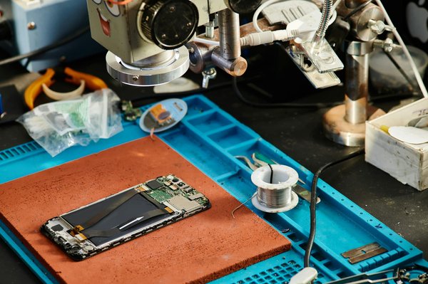 Pièces détachées de téléphone à marseille : combien cela vous coûtera ?
